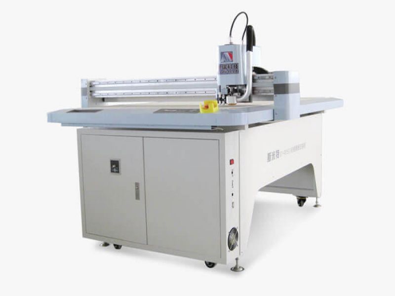 Có nên sử dụng máy cắt rập cải tiến.